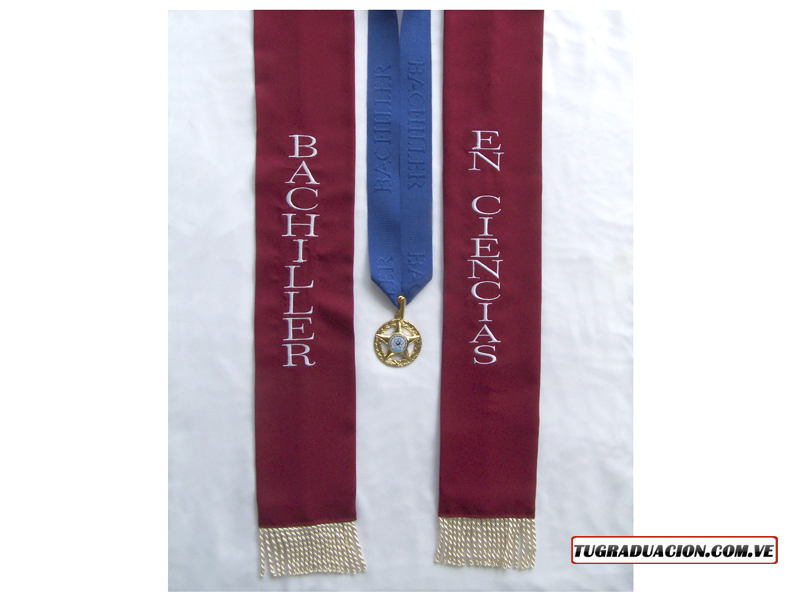 Estola vinotinto de graduación bordada con medalla